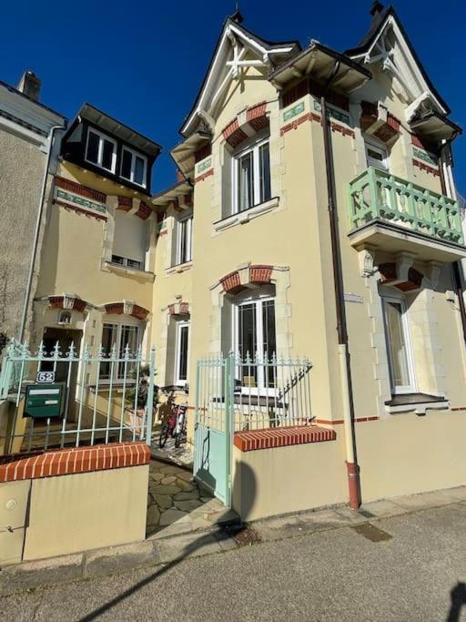 Port De Pornic. Vue Mer. Sea View. 4 Rooms.